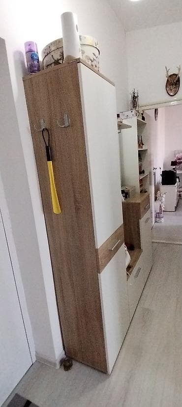 fioku: Predsoblje sa ogledalom,v185 š145 d35cm, ima više odeljaka za obuću — 6
