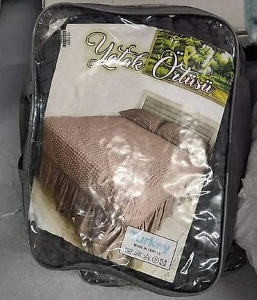 kupujemprodajem posteljina novi pazar: Prekrivač za bračni krevet sa volanima dekorativan i premekan — 4