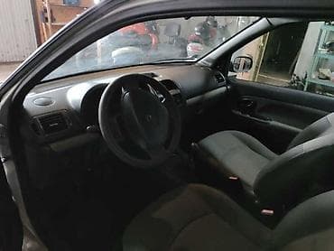 camac za prihranu ribe cena: Renault — 1
