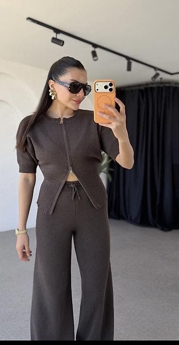 Kompleti 3100 dinara Vel uni Duzina 120 cm pantalone Crna braon siva