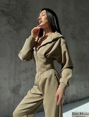 Kombinezon
Cena 3100
Vel. s m l
V25