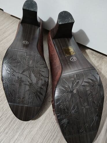 muller kofer sa šminkom: Pumps, 41 — 4