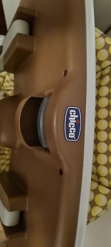 Dečiji nameštaj: Stolica za hranjenje Chicco Poly 2 u 1. ﻿Poseduje 3 polozaja nagiba — 4