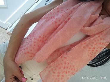 Velika esarpa, roze, nova