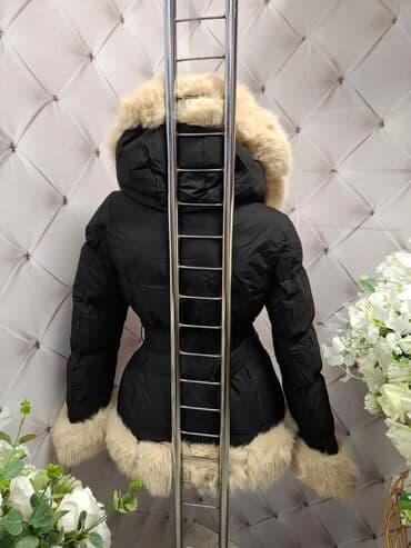 Sakoi: 9Fashion Woman, S (EU 36), Jednobojni, Sa postavom, Veštačko krzno — 2