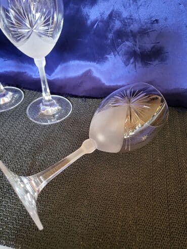 swarovski case za vino cena: Case bohemija 1950g+ kristal,rucna gravura,matirani deo za vino. Case — 11