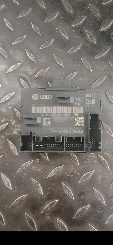 AUDI Q3 MODUL PROCESOR VRATA 8X0959793E | Audi a1  a3 a4 a5 a6 a7 q3 — 2