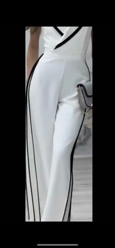 lidl kombinezon: Elegantni ženski kombinezon – belo-crni - Kroj: bez rukava, gornji — 2