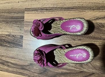 cipele najvise gracelaniz deichman a: Preslatke papuce od vestacke koze,broj 37,duzina gazista 22,5 cm,na — 5