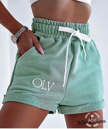 bermude 300: Šorts: 1600 dinara
2kom=2100 dinara — 4