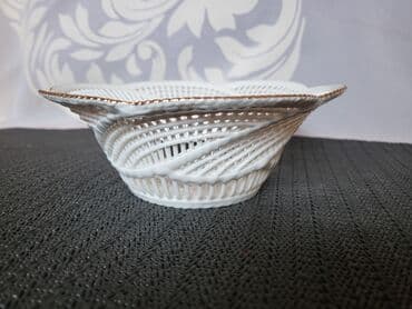porcelanske solje za caj: Bombonijera nova Cluj Napoka porcelan iz 70ih. Porcelanska rumunska — 7