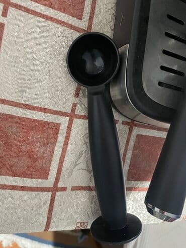 strujni aparat za ribu: Kafemat Skuvana je kafa na njemu 15ak puta,ne koristi se uopste — 6