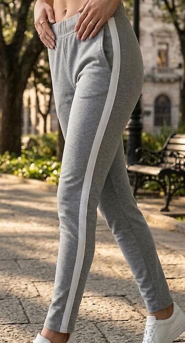 xl sabac: Ženske trenerke – sivo sa belom bočnom prugom - Boja: svetlosiva sa — 1