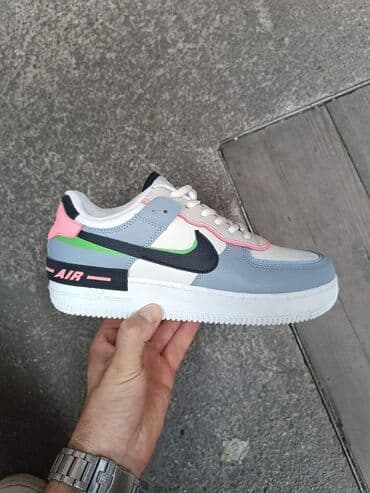 nike react 270: 41 — 1