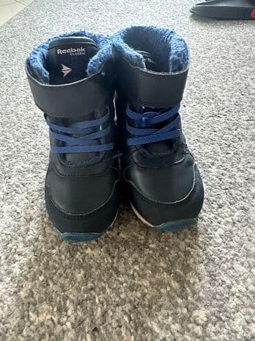 Patike: Broj 24,5. Dečije zimske patike/čizme Reebok Classic - Model: Reebok — 1