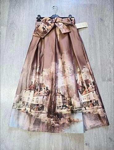 Skirts: 2850🌠 — 3