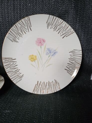 porcelanske solje za caj: Porcelanski vintaz set. Set bez ostecenja,sve na njemu odsjaj od — 10