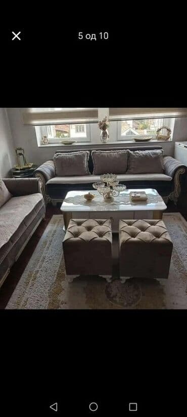 Donji delovi trenerke: Cena taburea bez otvaranja : 7500din Cena taburea sa otvaranjem — 4