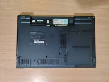 laptop jeftino: 15.6 " — 3