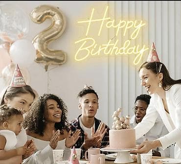 kofer za nakit: LED neonski natpis “Happy Birthday” - Svetleći natpis u modernom — 4