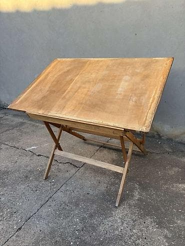 lux dekor namestaj ugaone garniture: Starinski podesivi sto za crtanje, slikanje itd je u odlicnom stanju — 1