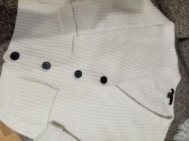 Roll-necks: Beli dzemper, Topao, u odličnom stanju. Jako malo je nošen. M veličina — 4