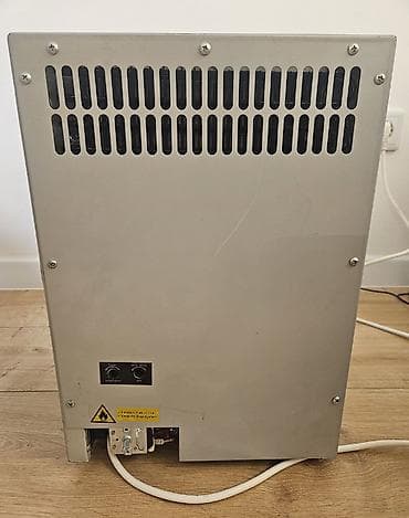 polovni mini frizideri: Kompresorski frizider RED BULL 220V Ispravan kompresorski frizider — 8