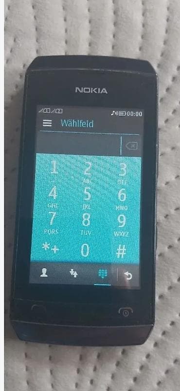 sokovnik i blender 2 u 1: Nokia touch telefon sa dve SIM kartice - Ekran osetljiv na dodir — 3