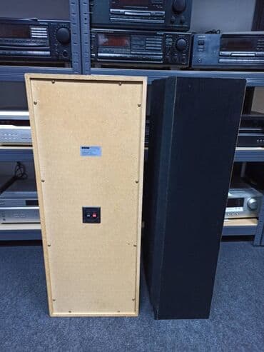 playstation 4 pro prodaja: Hitaka HT-84 BL cetvorosistemac sa mrezicama koje se ne skidaju. 6 — 3