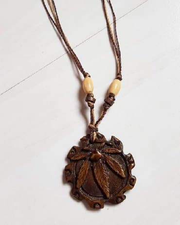 kofer sa šminkom dm: Pendant necklace, Handmade, Material: Wood — 1