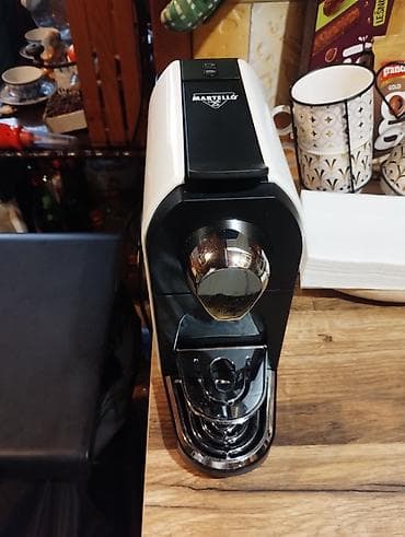 kuhinjski: Martello aparat za espresso na kapsule - Kompaktan aparat modernog — 2