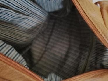 sanel torba cena: Kozna tašna
RASPRODAJA sa mog naloga. Saljem post expresom — 6