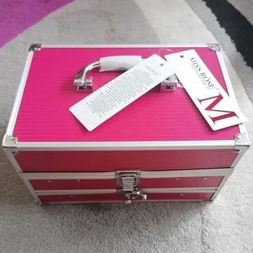 set sminke u koferu: Cena 4200din Komplet kofer sa sminkom odlican kvalitet sminke — 3