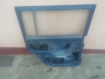 presvlake za prednja sedista: Vrata zadnja leva Lada 2131 Niva. Polovno, ocuano. Skinuto sa — 9