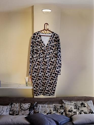 Haljina s printom – crno-belo-braon geometrijski dezen (lančani/karika na lalafo.rs Haljina s printom – crno-belo-braon geometrijski dezen (lančani/karika