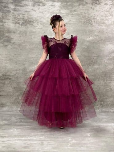 haljine od stofa: Odmah dostupne Wednesday haljinice od 6 do 12 godina, cena 3600din — 1