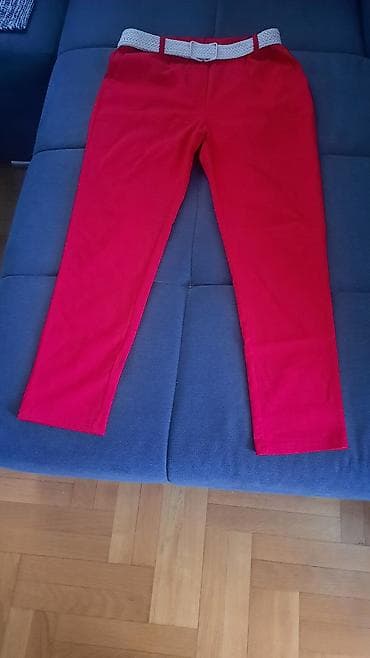 Džemperi, kardigani: Crvene ženske pantalone sa belim pletenim kaišem - Model: ravne — 2