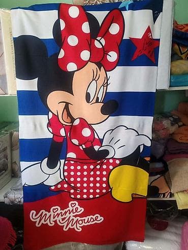 Dečiji peškir sa likom Minnie Mouse. - Dizajn: Minnie Mouse u