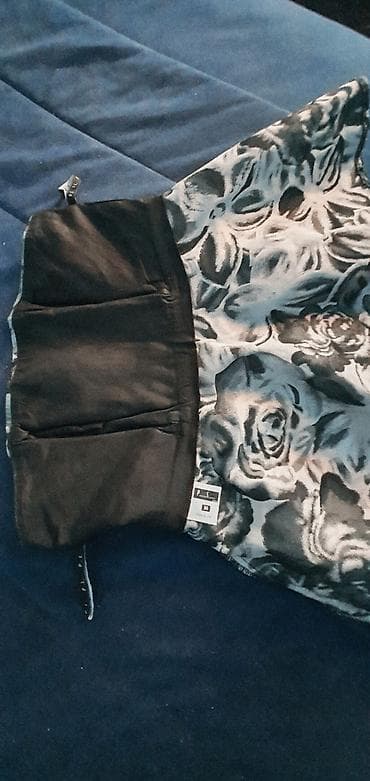 prljavo bela: Ženski top bez bretela sa cvetnim printom - Model: korset-top bez — 6