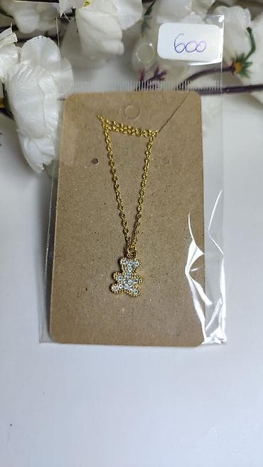 ogrlica krstic: Zlatna ogrlica sa privezakom Meda - Delikatni lančić u zlatnoj boji - — 3