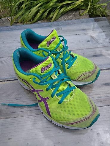 Patike br.39.5 u super stanju