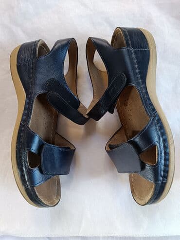 c a kupaći kostimi za punije dame: Sandals, Leon, 40 — 2