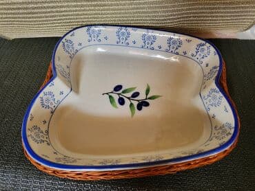 vatrostalne posude sa poklopcem akcija: Posuda nova,vintaz porcelanska sa korpom. Nova posuda univerzalna,sve — 4
