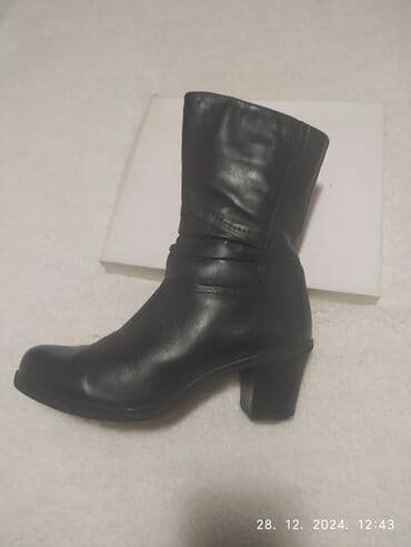 Lične stvari: Gležnjače, Caprice, 40 — 5