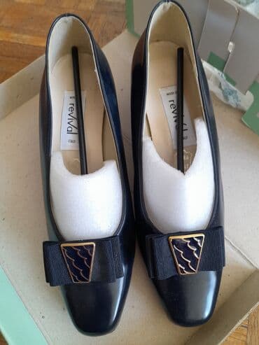 avangardia cipele na stiklu: Salonke, 37 — 1