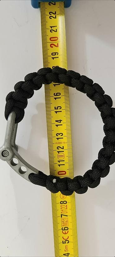 Muška odeća: - Na prodaju muška crna narukvica napravljena ručno od čvrstog — 8