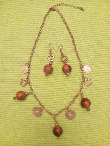 kais sa nitnama: Set: Earrings, Necklace, Material: Wood — 1
