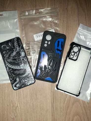 bershka maske za telefon: Maska za Xiaomi bоја - Crna, Sa ojačanim ivicama — 1