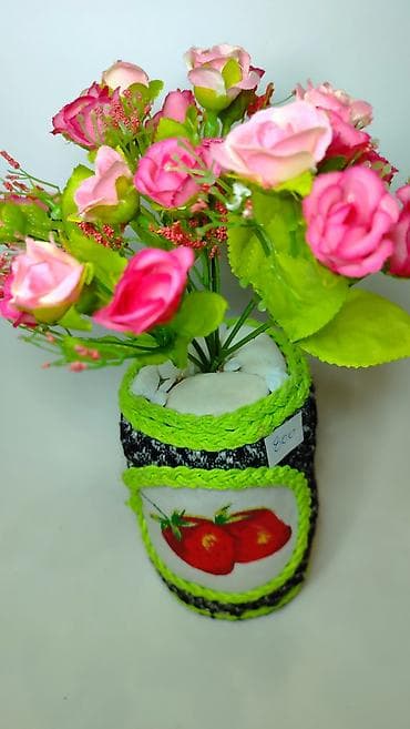 Prehrambeni proizvodi: Dekorativna aranžirana vaza sa veštačkim ružama - Ručno dekorisana — 5