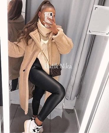 passage jakne: Ženski teddy kaput – duži, topli i mekan
4000 din 
Sm l — 4